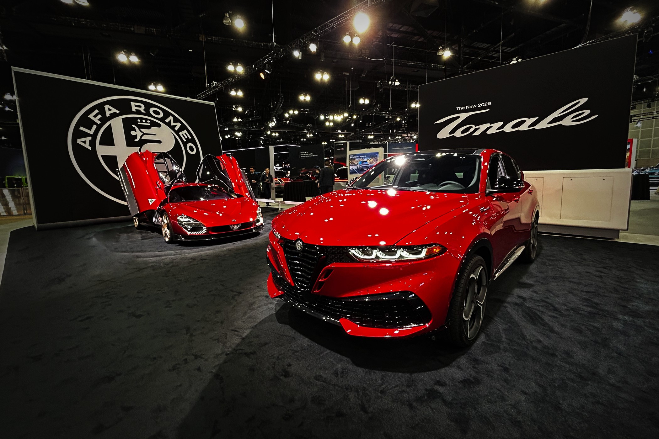 Страсти вокруг Alfa Romeo: продажи в 2025 году выросли, но оптимизма пока мало