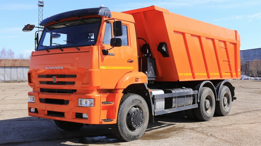 Проблемы КАМАЗа: производитель грузовых автомобилей будет использовать российские запчасти