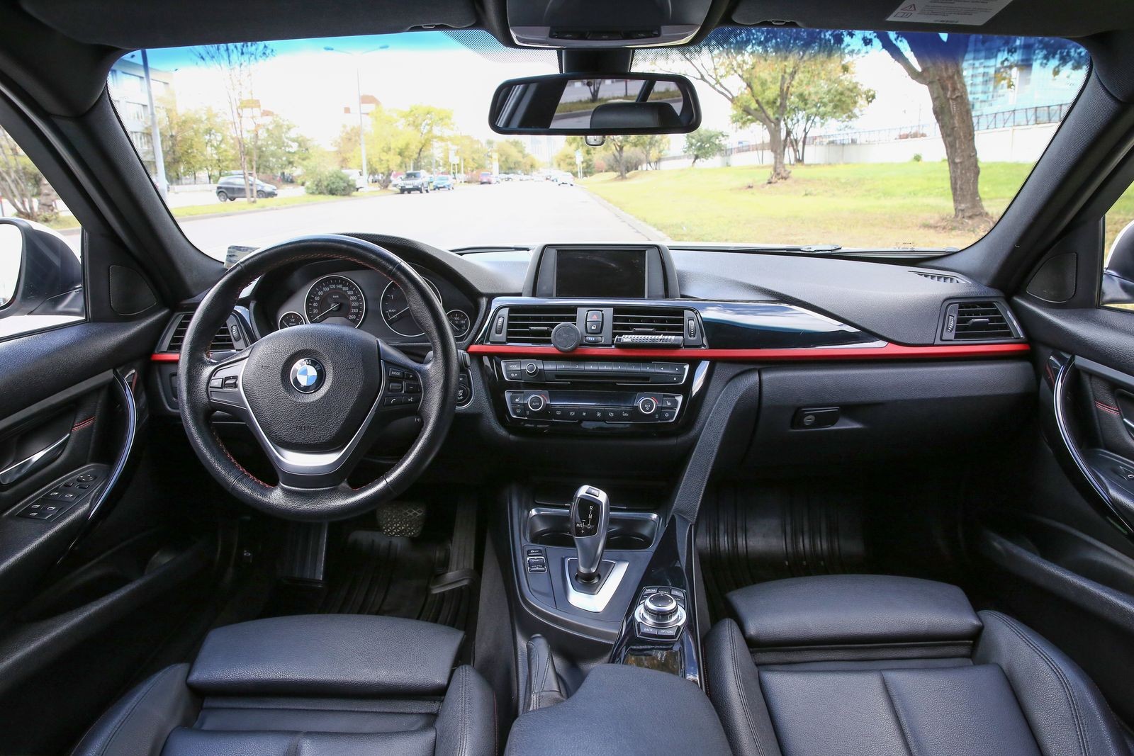 BMW 3er F30 с пробегом: хороший металл, плохая краска, электрика, которую лучше не трогать