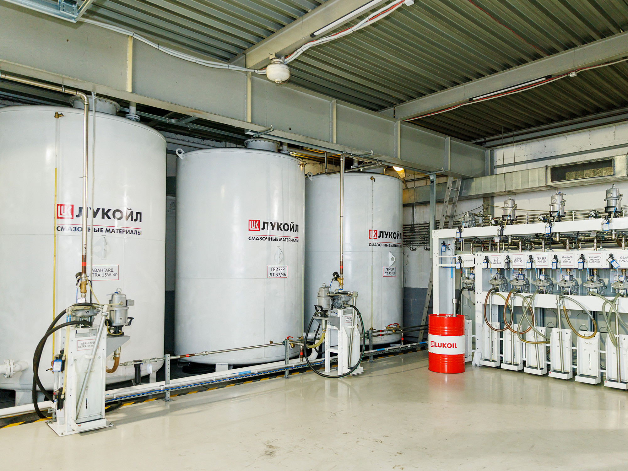 Лукойл внедряет сервисы по управлению смазочными материалами, охватывающие полный цикл