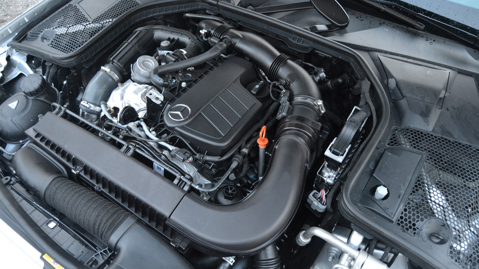 mercedes-benz_c_180d_avantgarde_line_52