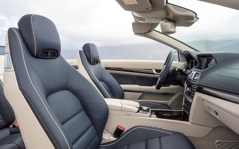 Кабриолеты Mercedes-Benz лишатся "воздушного шарфа"