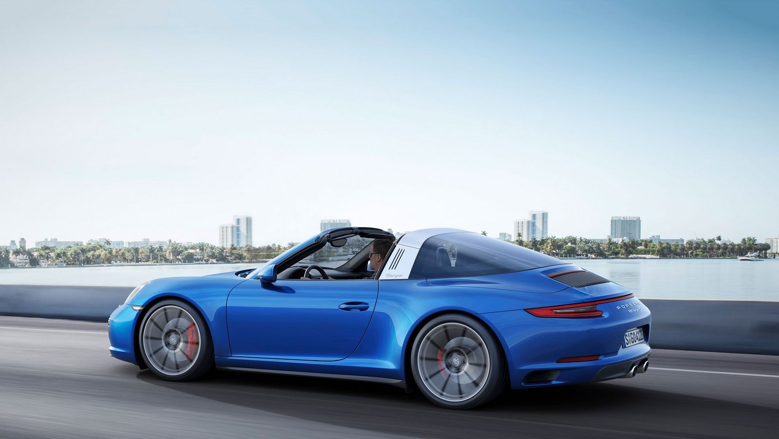 458053_911_targa_4s_2015_porsche_ag
