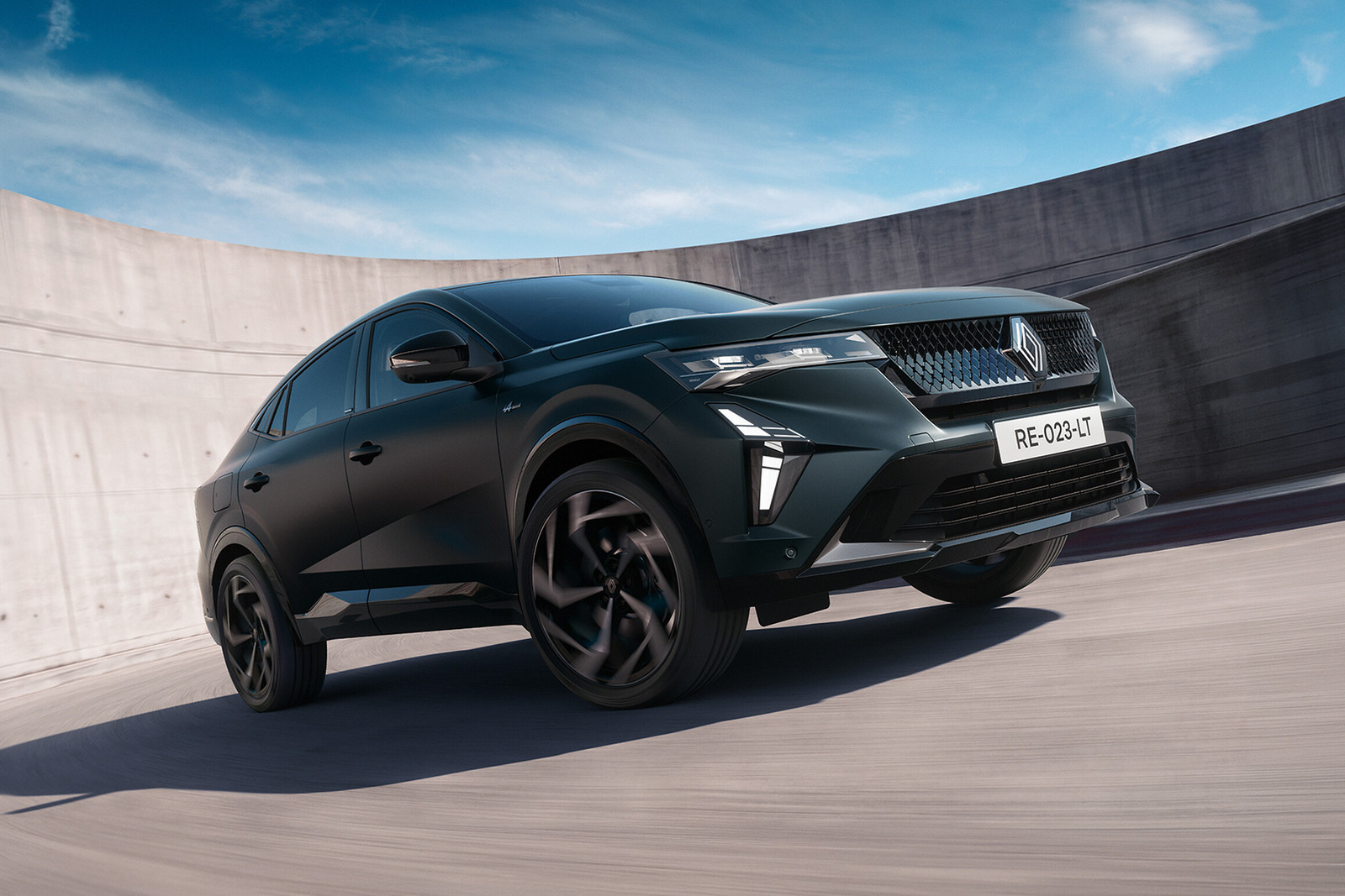 Кроссовер Renault Rafale обзавёлся спецверсией Hypnotic, цена известна