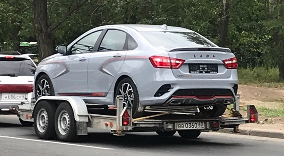 Серийная Lada Vesta Спорт опять попалась фотошпионам