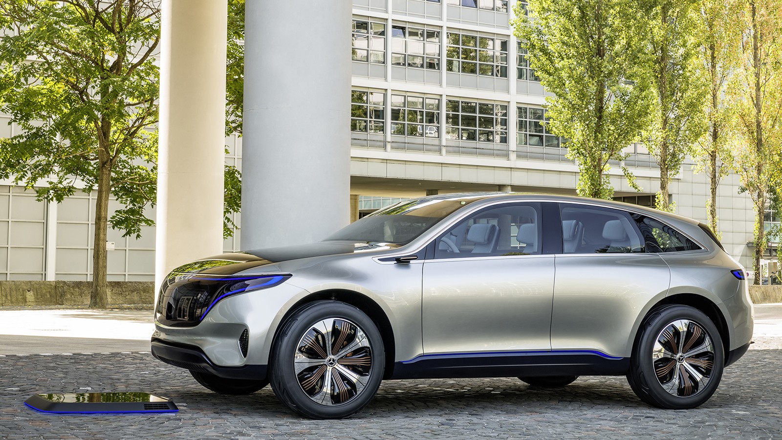 На фото: Mercedes-Benz Generation EQ Concept