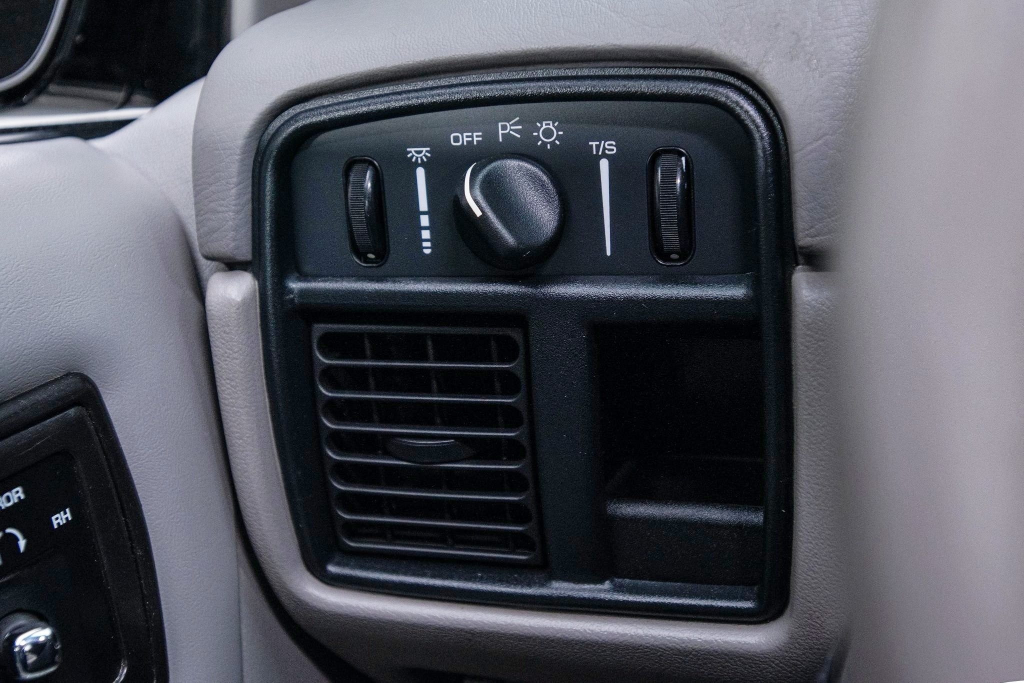 Рамный спортседан Chevrolet Impala SS на аукционе: идеальное состояние и почти даром