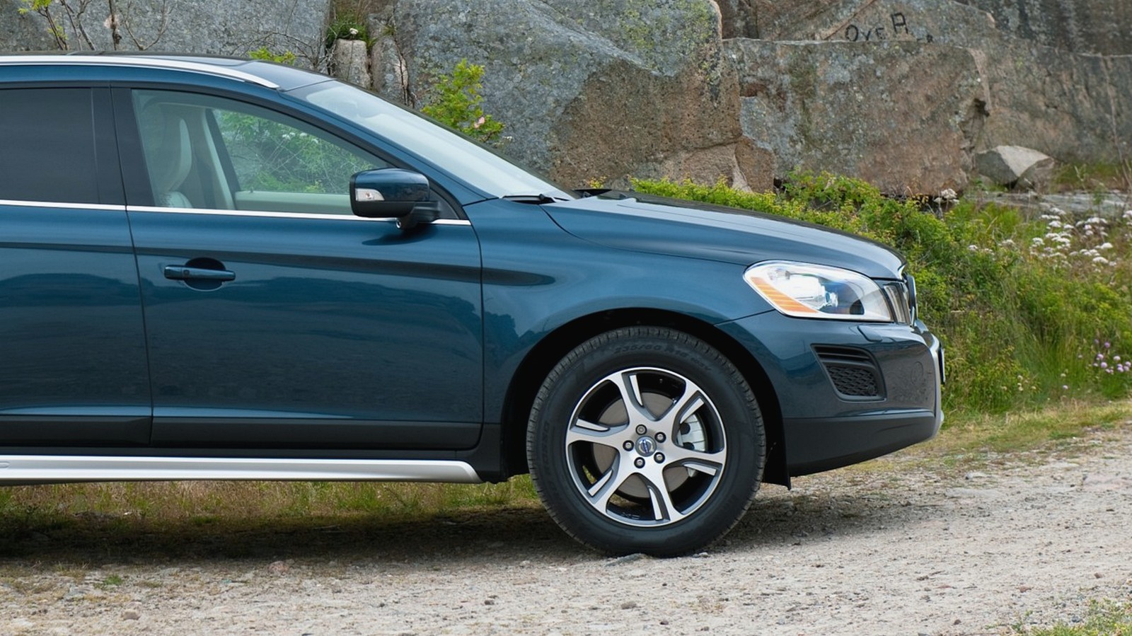 На фото: Volvo XC60 D3 '2009–13