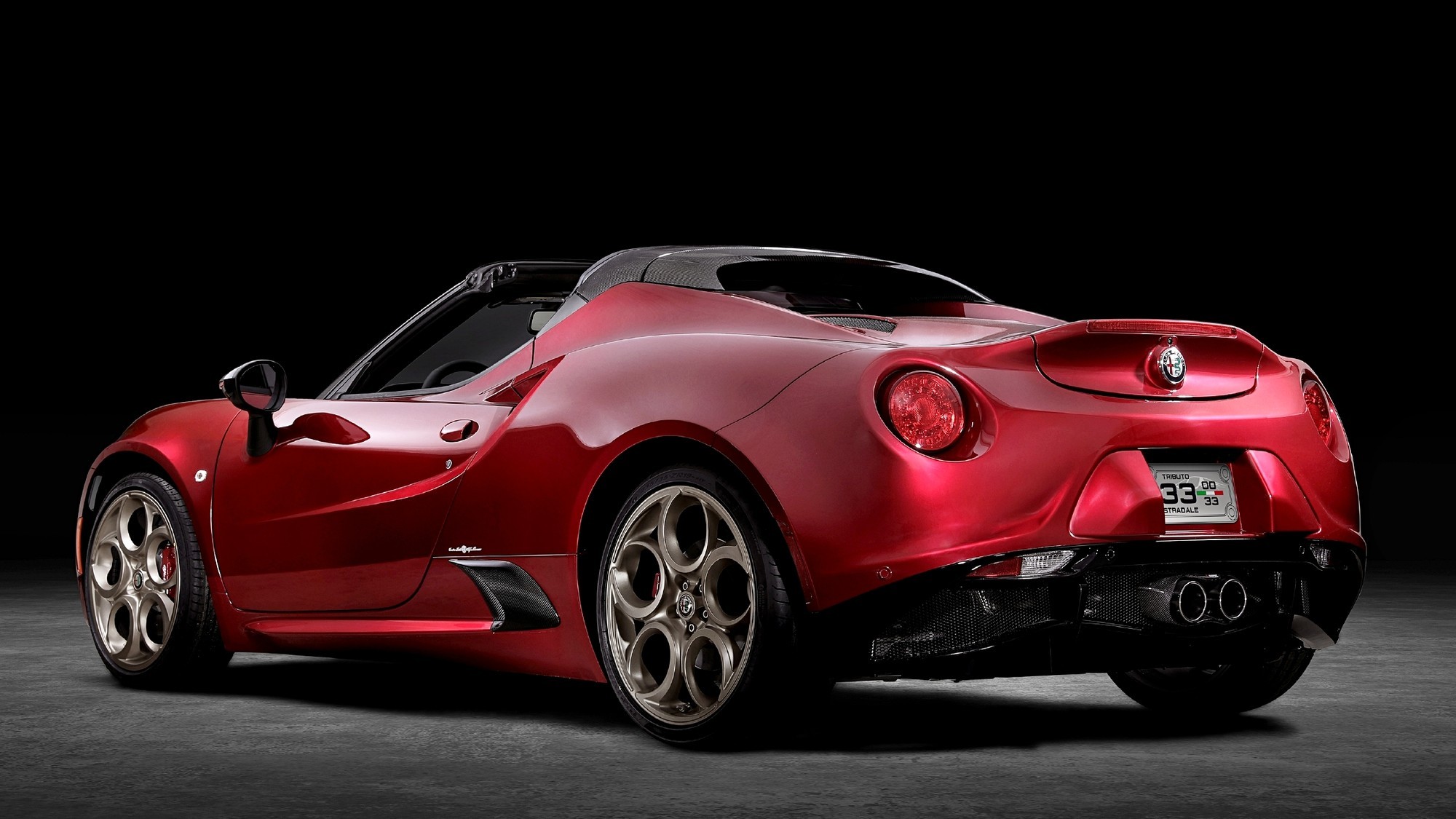 Alfa Romeo прощается со спорткарами: представлена финальная версия 4C Spider