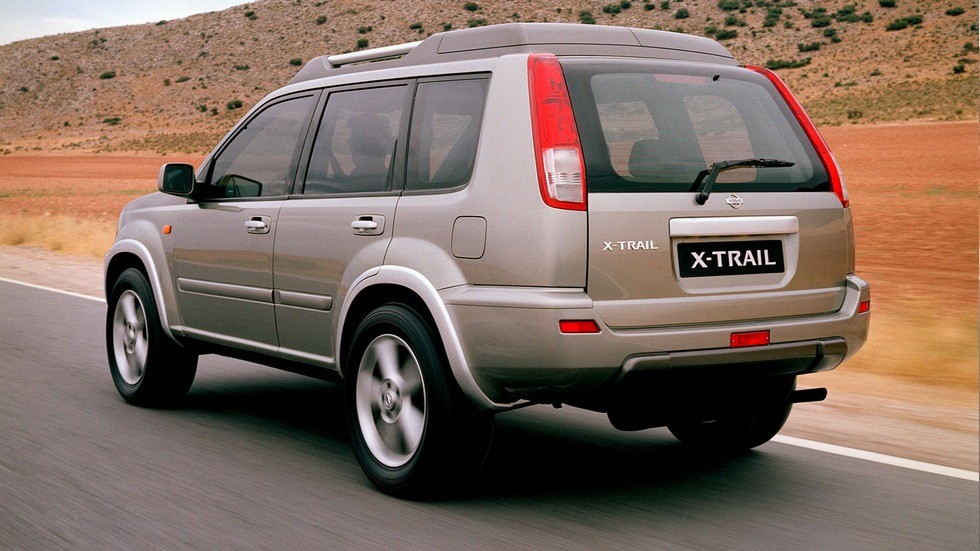 На фото: Nissan X-Trail 