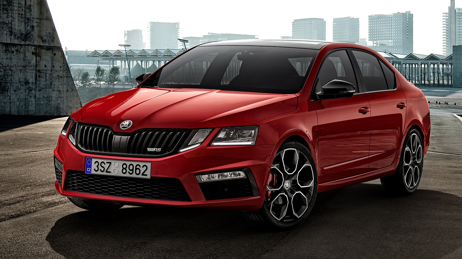 На фото: Skoda Octavia RS 245