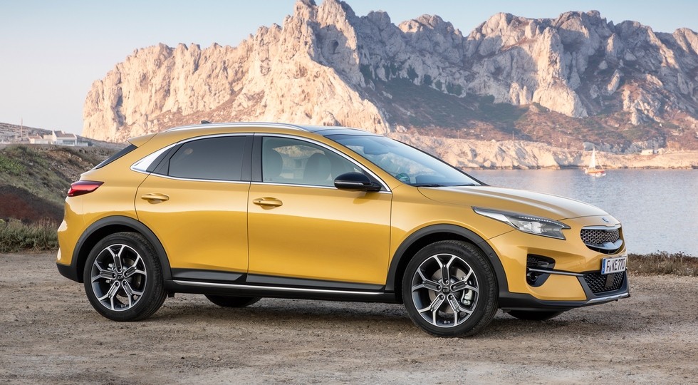Кроссовер на базе Kia Ceed для России: только турбоверсии и передний привод