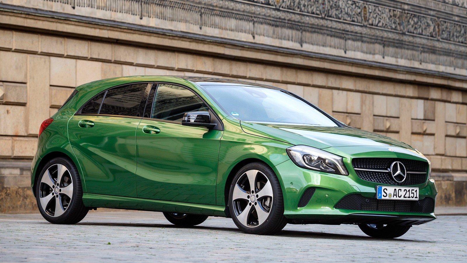На фото: Mercedes-Benz A-Class