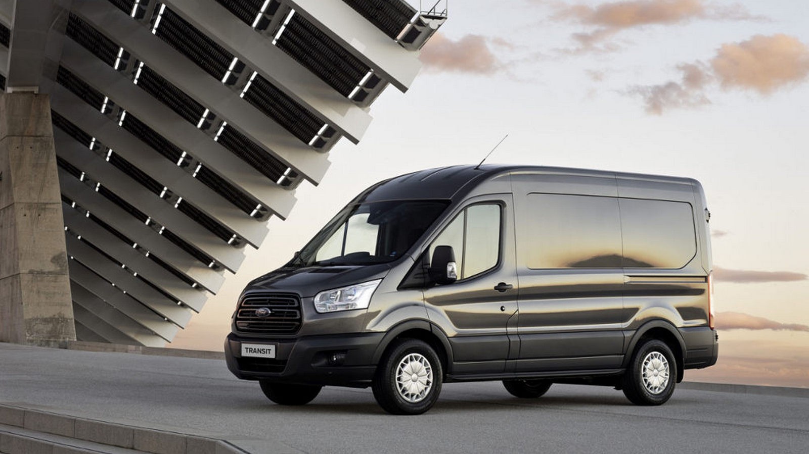 Ford_Transit_dawn1000