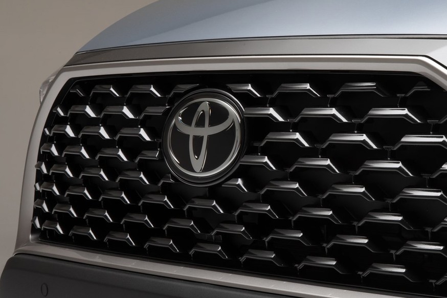 GM теряет лидерство впервые за 90 лет: Toyota вышла на первое место по продажам машин в США
