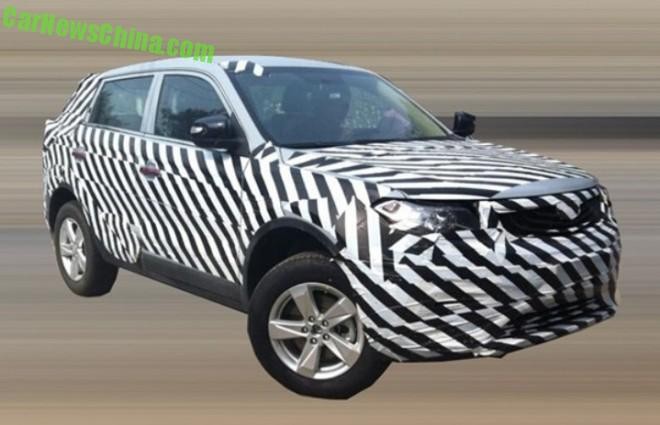 Geely работает над новым компактным кроссовером