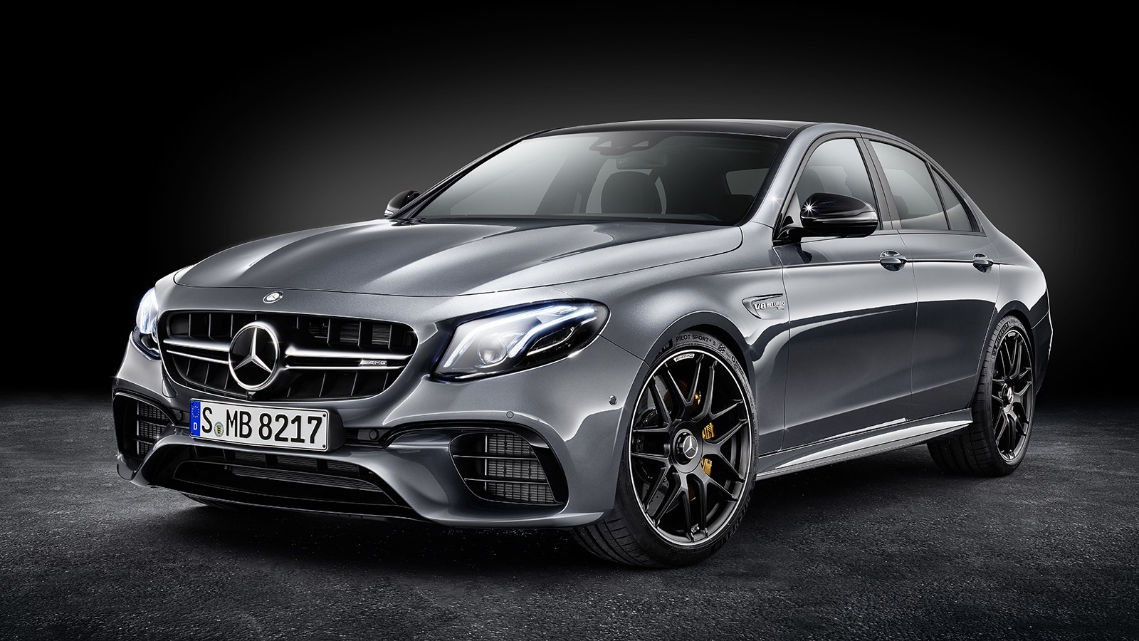 На фото: Mercedes-AMG E 63 S 4Matic