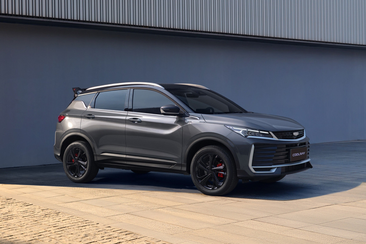 У свежего Geely Coolray появилась более доступная версия на российском рынке