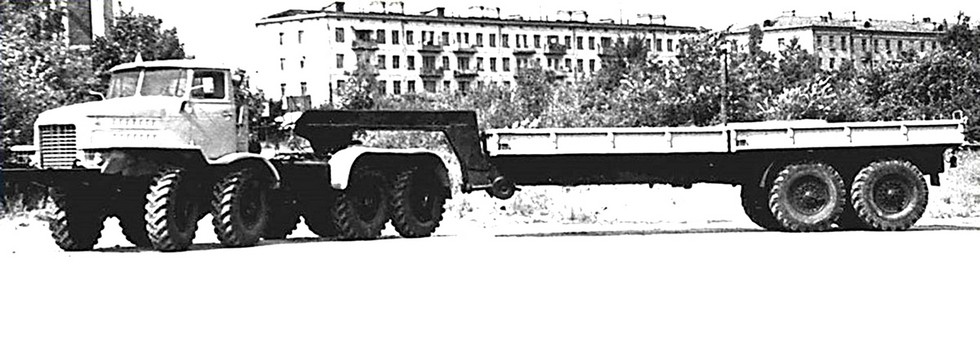 Испытания тягача НАМИ-058С с открытым бортовым полуприцепом