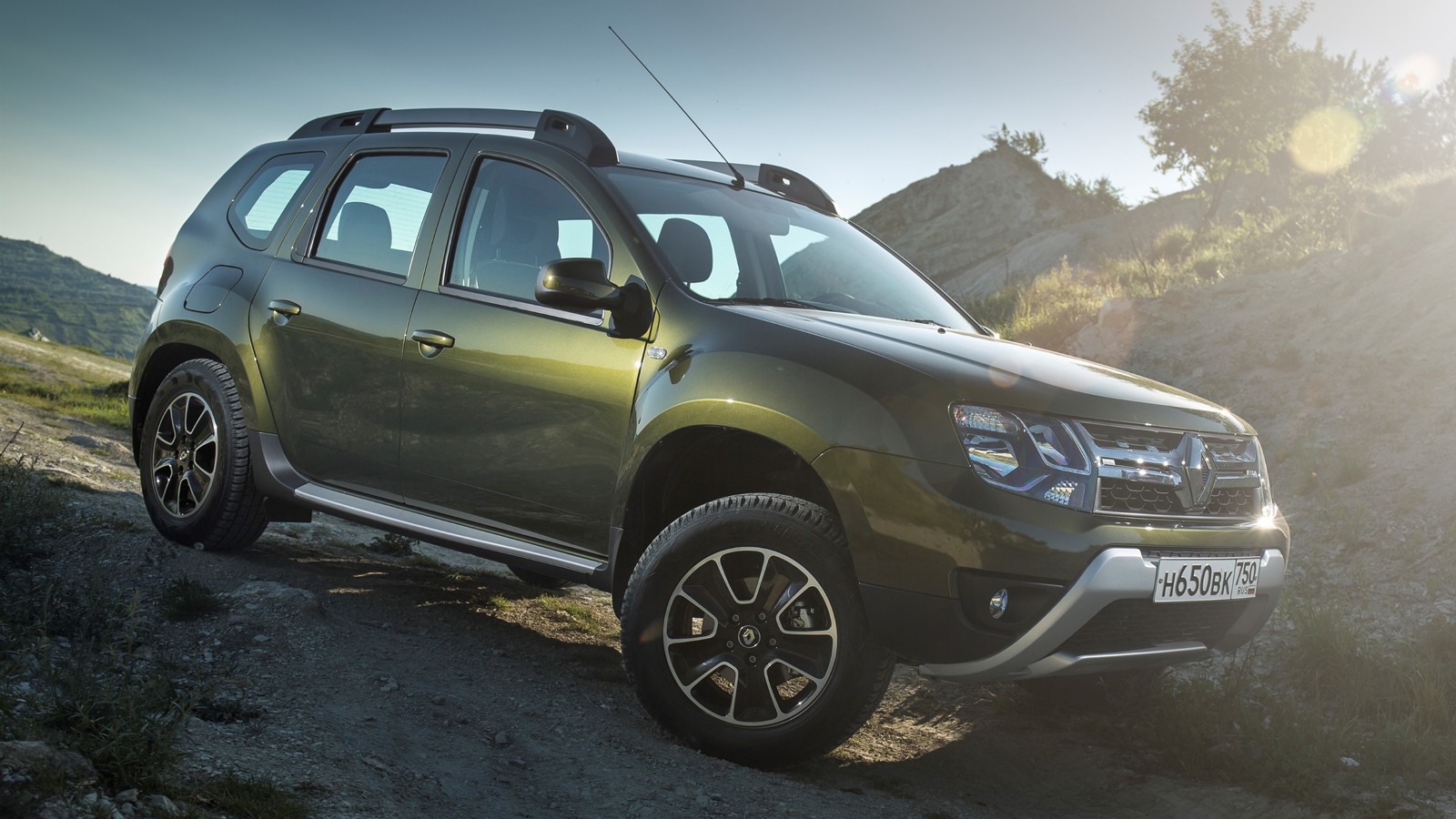 На фото: Renault Duster