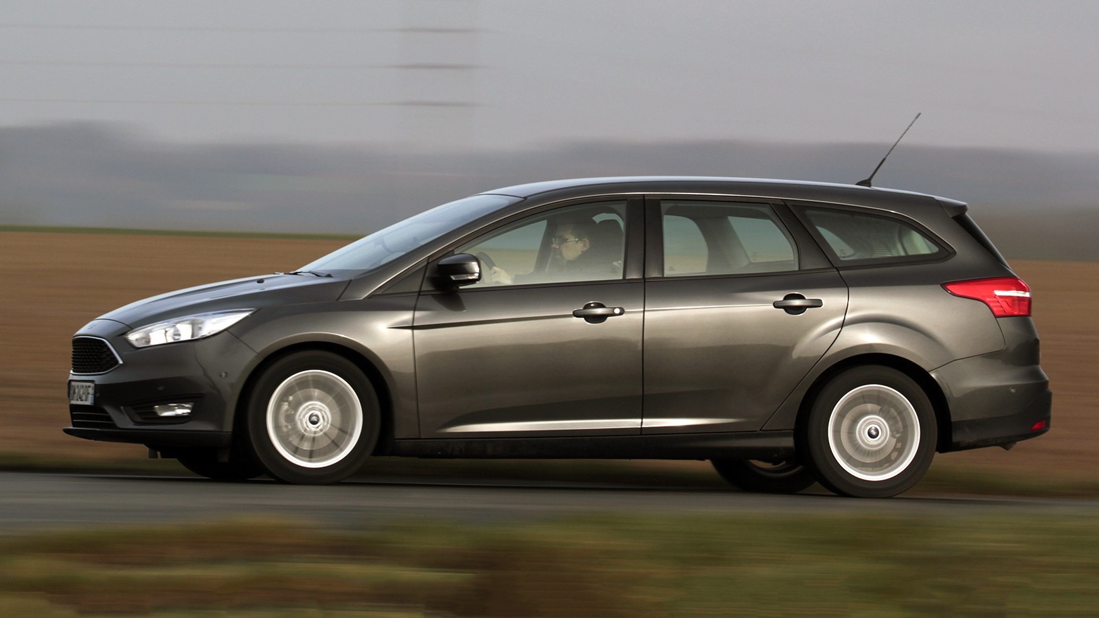 ford_focus_turnier_14