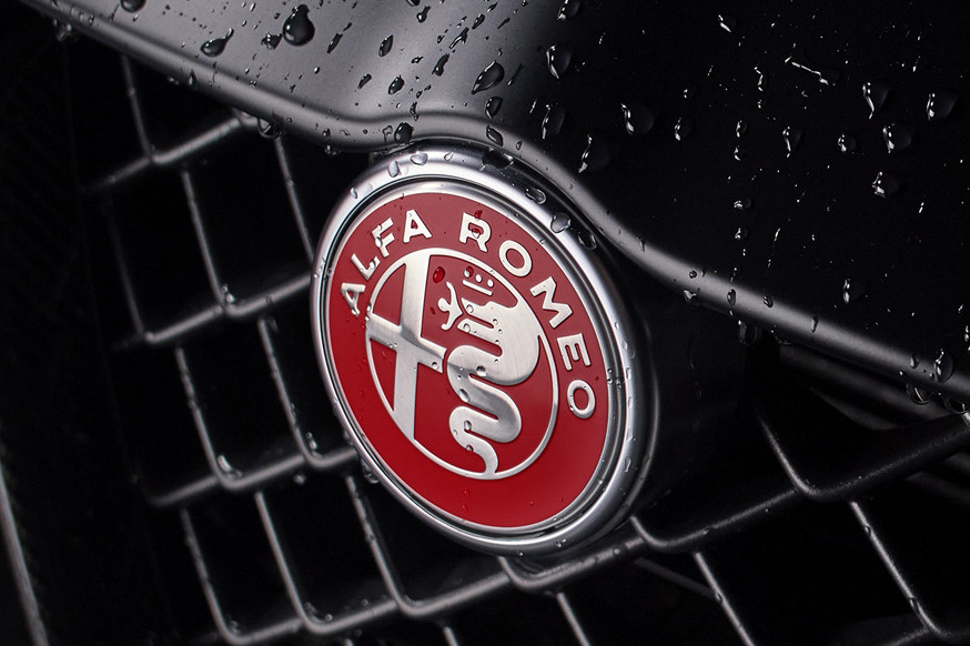 Alfa Romeo готовит к скорой презентации новый концепт с именем Cuorerosso