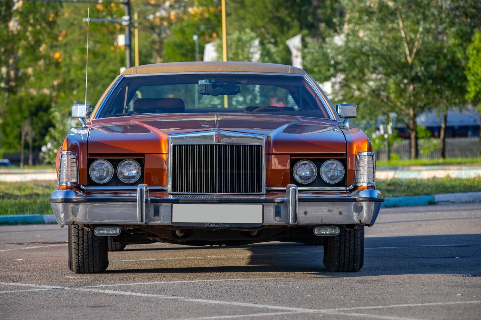 Запчасти за копейки и любовь Брежнева: опыт владения купе Lincoln Continental Mark IV