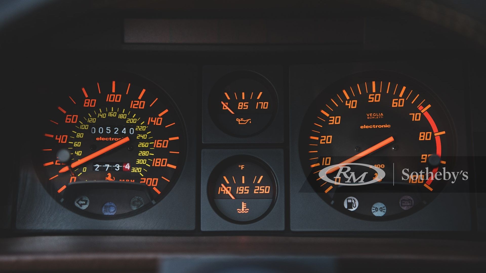 Легендарная Ferrari Testarossa с маленьким пробегом выставлена на продажу