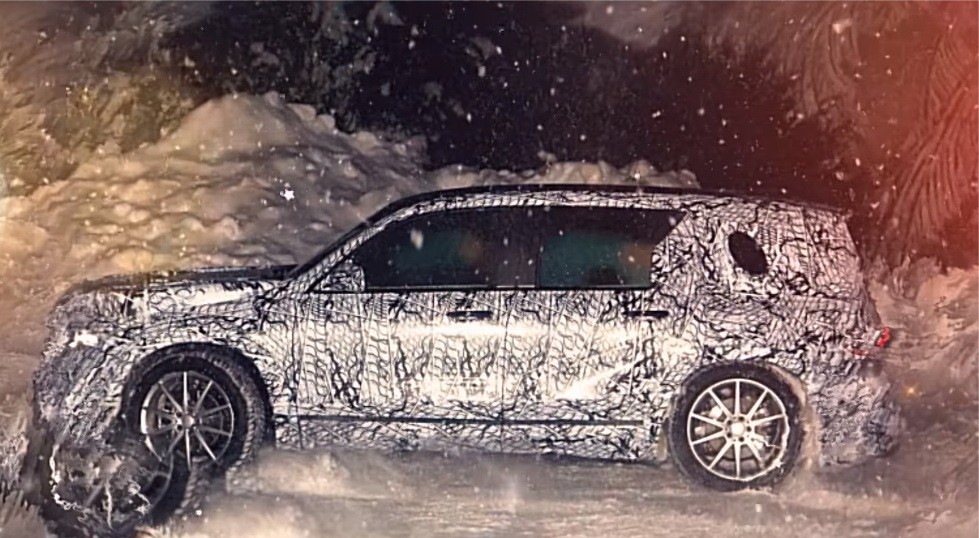 Mercedes-Benz GLB-Class 1