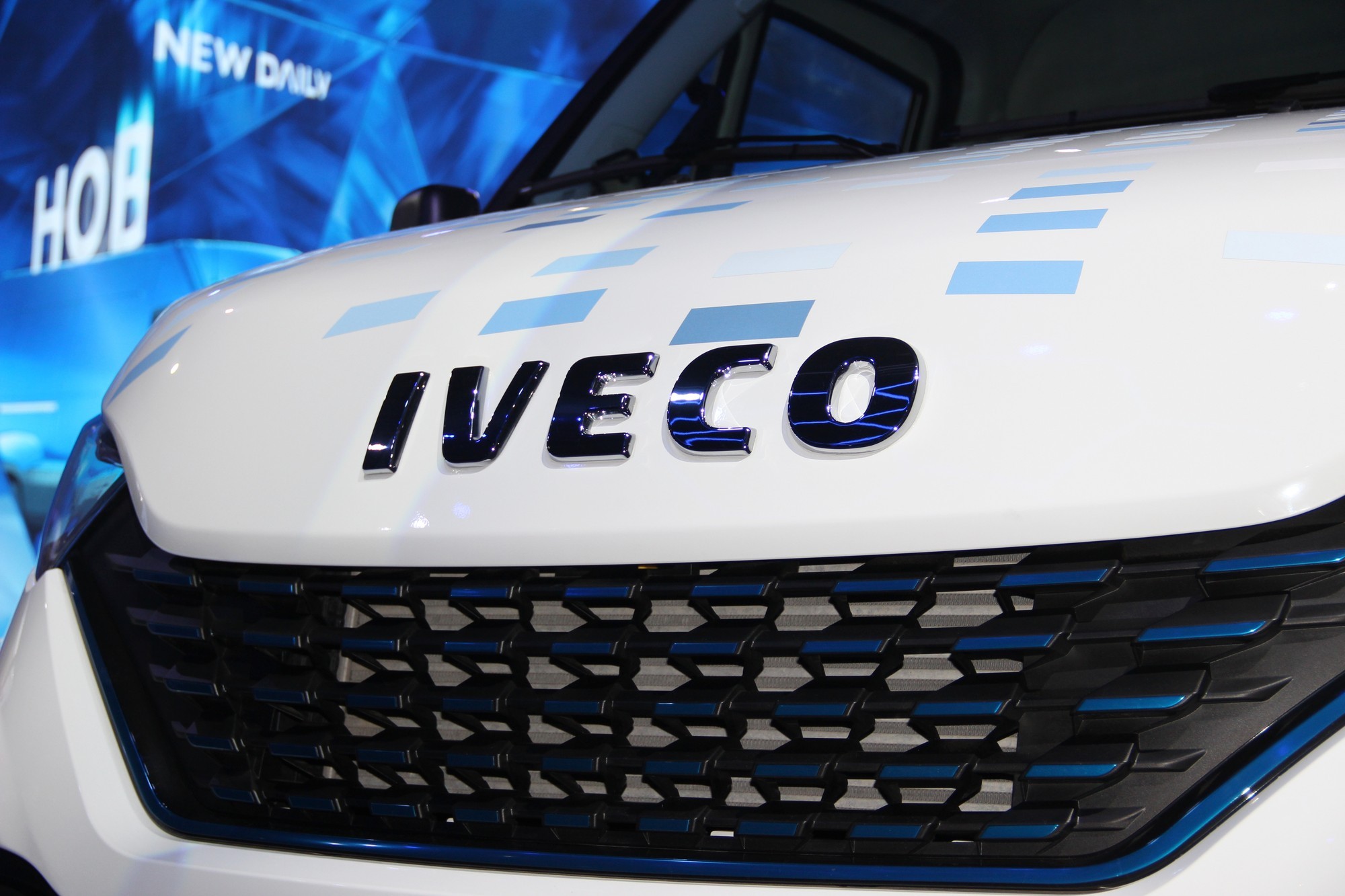 Обновлённый Iveco Daily добрался до РФ: дизайн 2019 года и электронные ассистенты