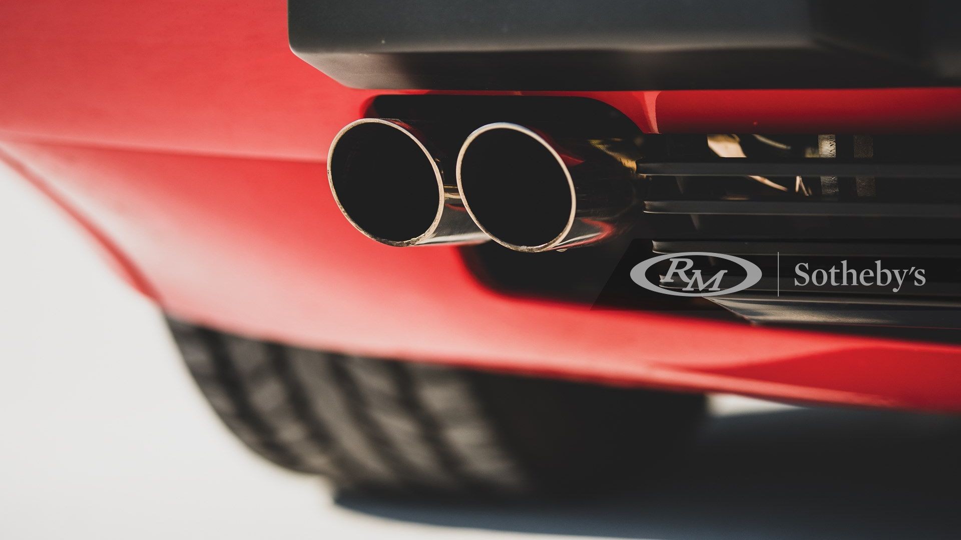 Легендарная Ferrari Testarossa с маленьким пробегом выставлена на продажу