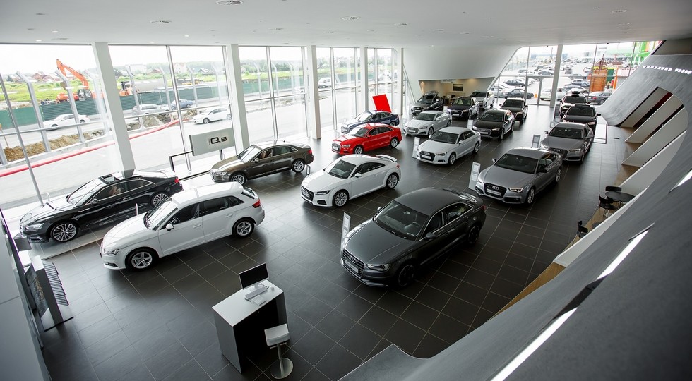 3-Audi-dealer-center_1900x1080
