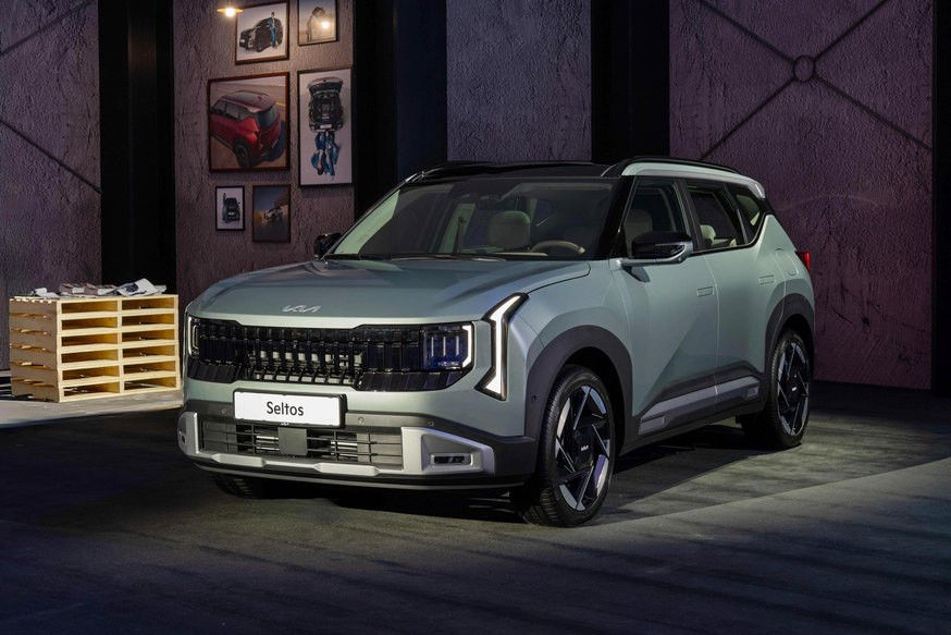 Кроссовер Kia Seltos нового поколения выходит на рынок: теперь версии побогаче