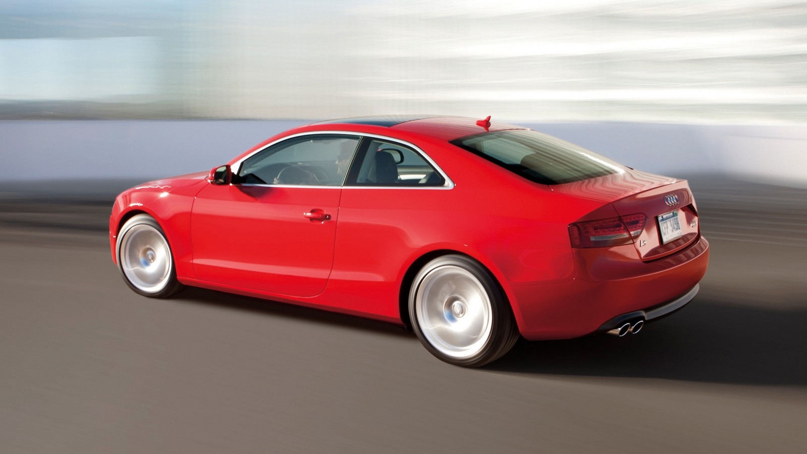 На фото: Audi A5 2.0T Coupé 