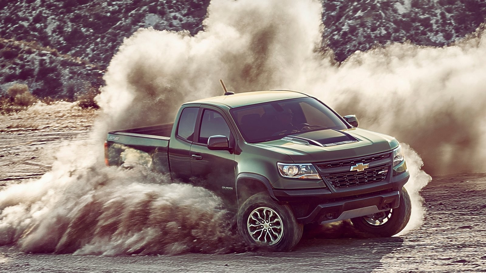 Chevrolet-Colorado_ZR2-2017-1600-02