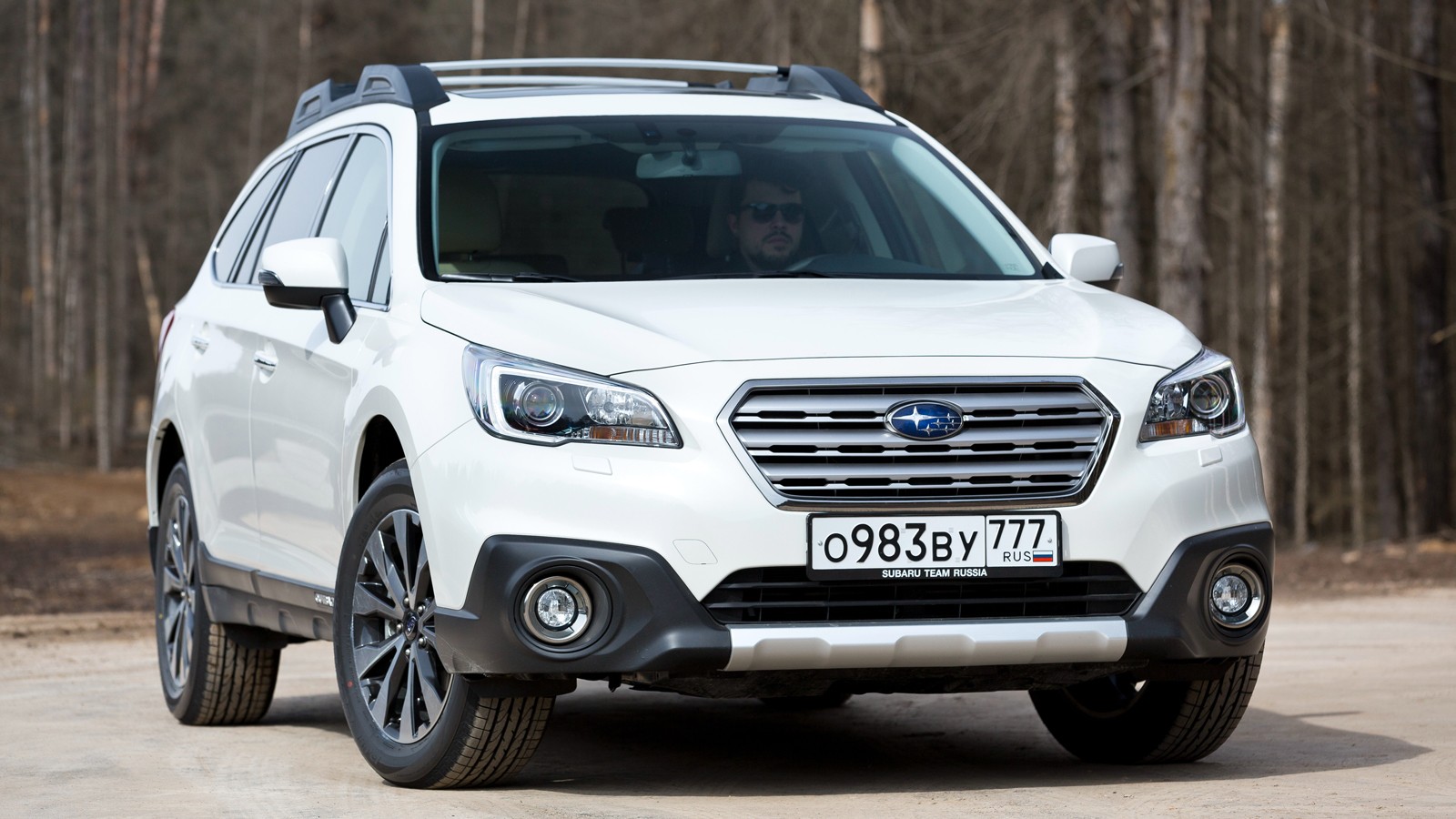 На фото: Subaru Outback