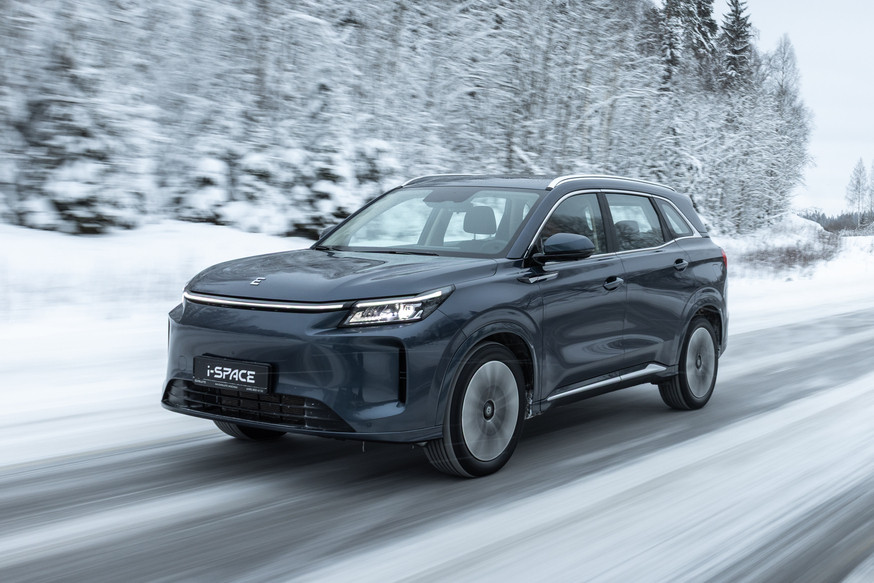 Полноприводный кроссовер Evolute i-Space: объявлена цена