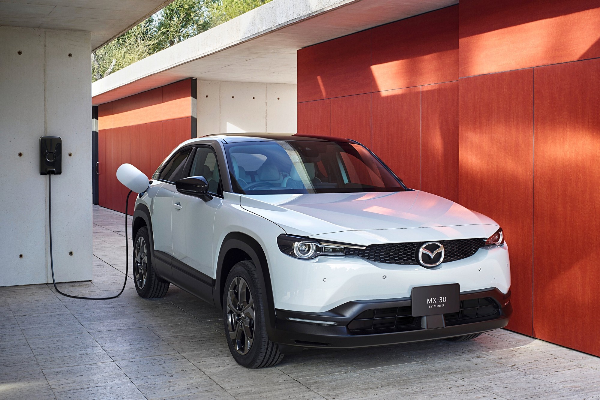 Устойчивый зум-зум: Mazda готовится к тотальной электрификации, но ДВС пока останутся