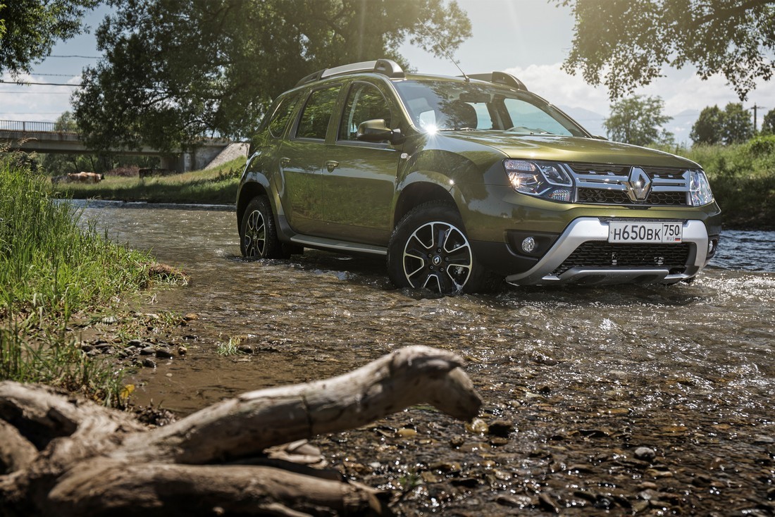 renault-duster-2015-9