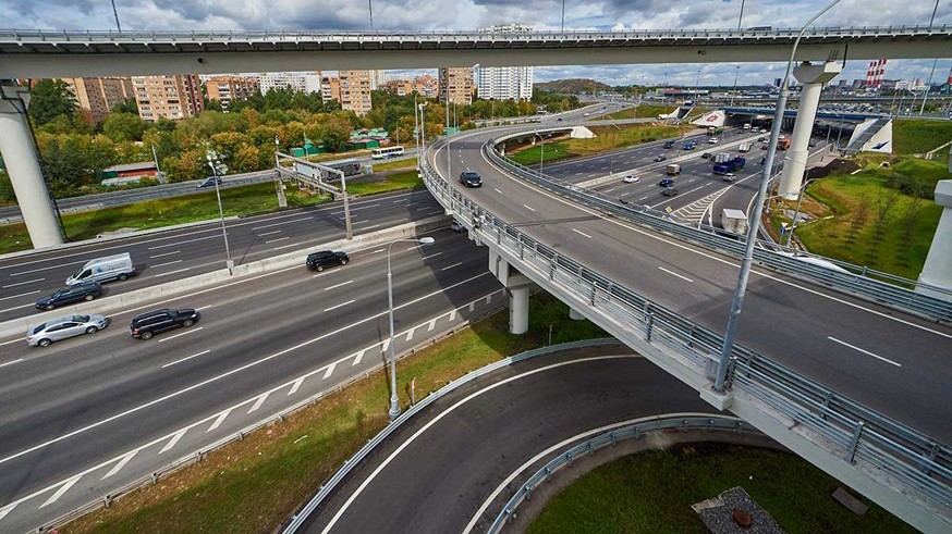 Проезд по платным дорогам подорожает: предельный тариф вырастет с 3 до 8 рублей за километр