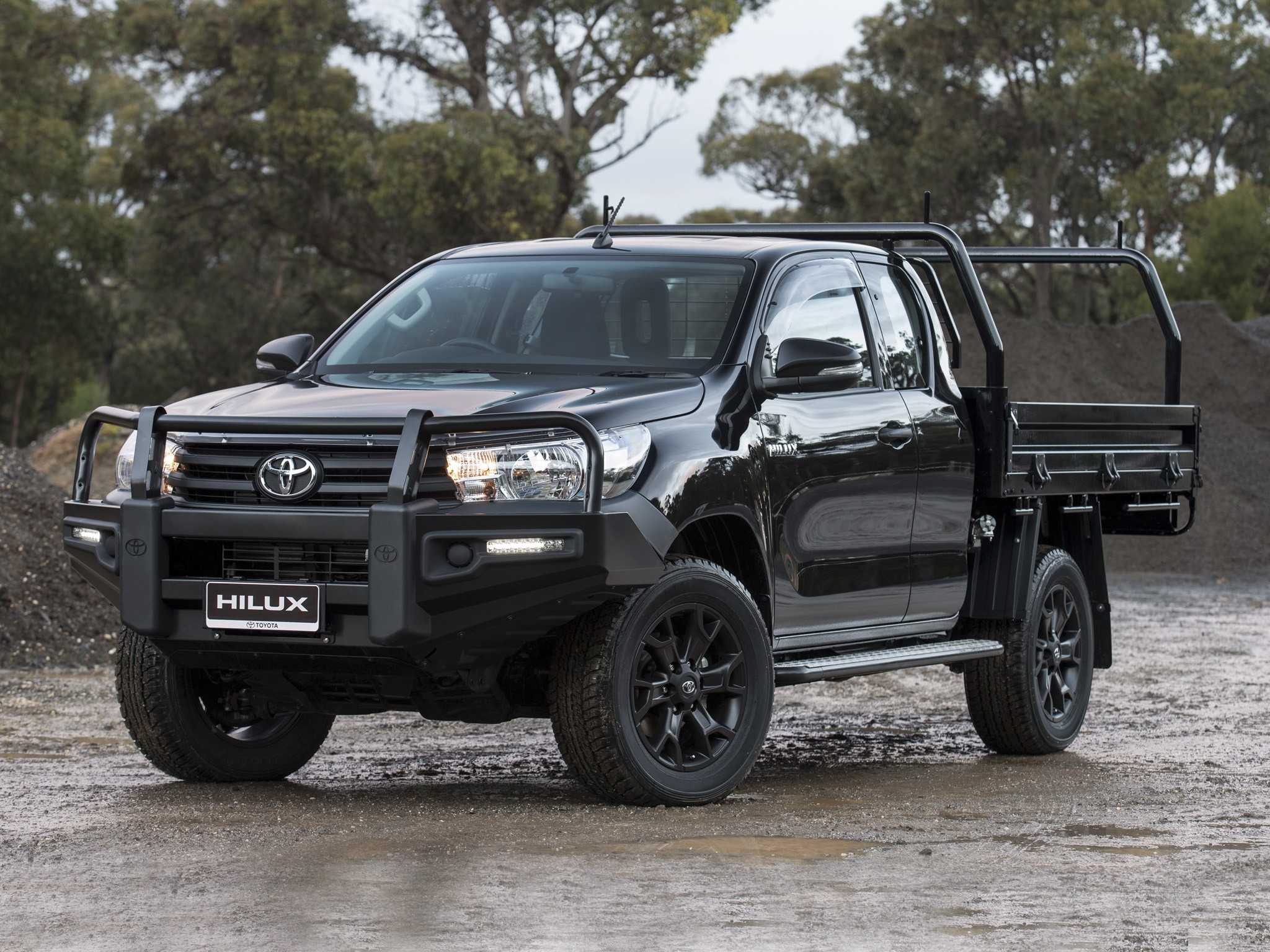 Toyota hilux с пробегом