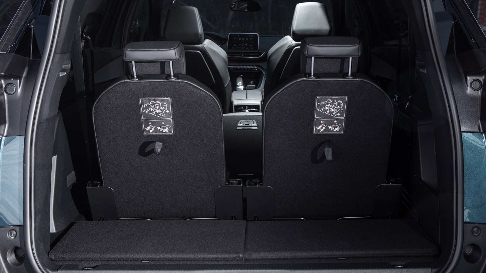 PEUGEOT 5008_INTERIOR_00051