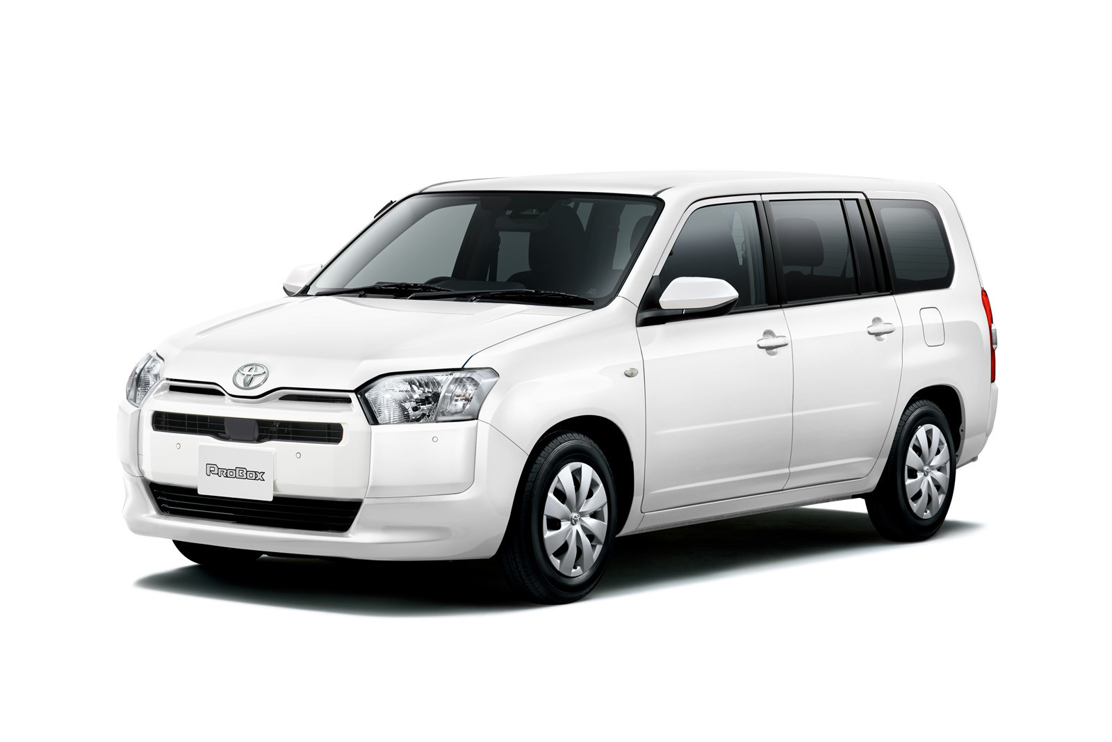 Toyota Probox получил обновки: в их числе иной руль и новый экран в приборном щитке