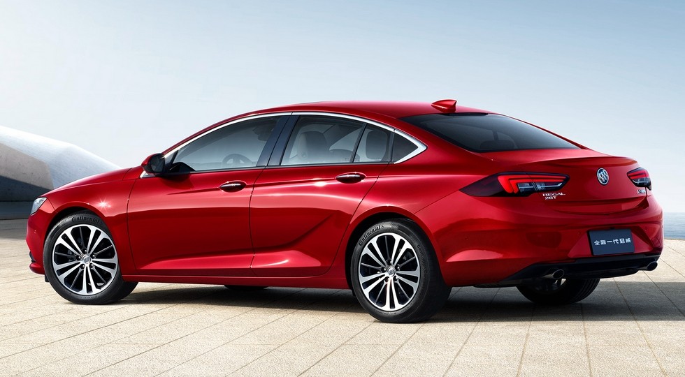 На фото: Buick Regal для Китая