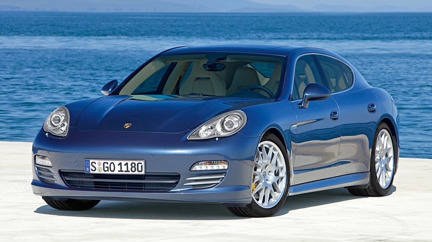 Porsche проверит бензиновые двигатели из-за подозрений в махинациях с выбросами