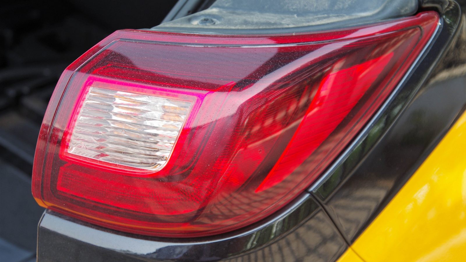Dongfeng AX4 фонарь