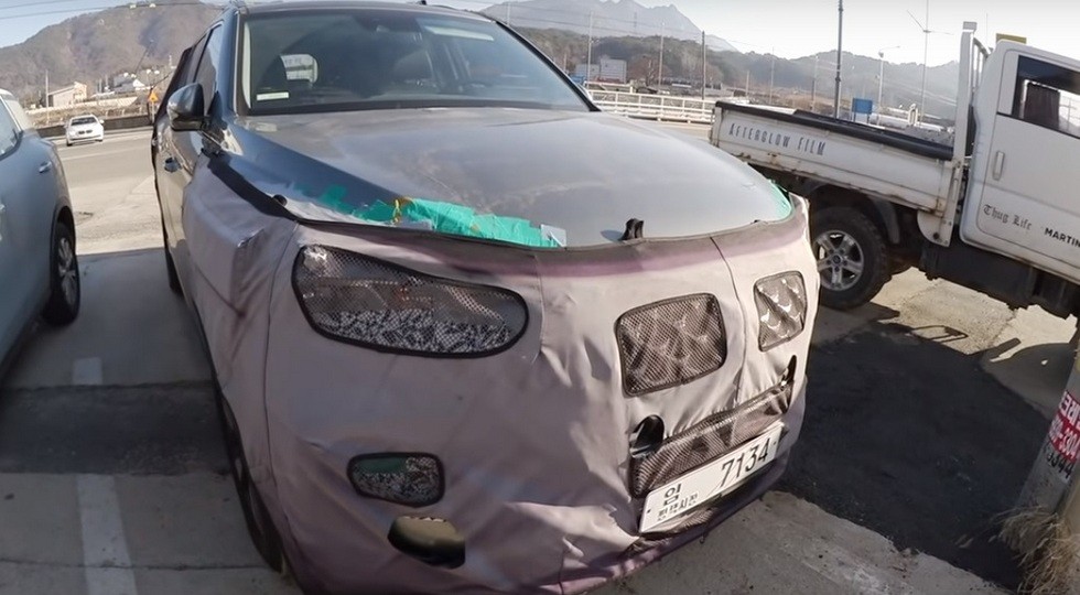 SsangYong ещё раз обновит Rexton. Предыдущий рестайлинг не помог, внедорожник в «минусе»