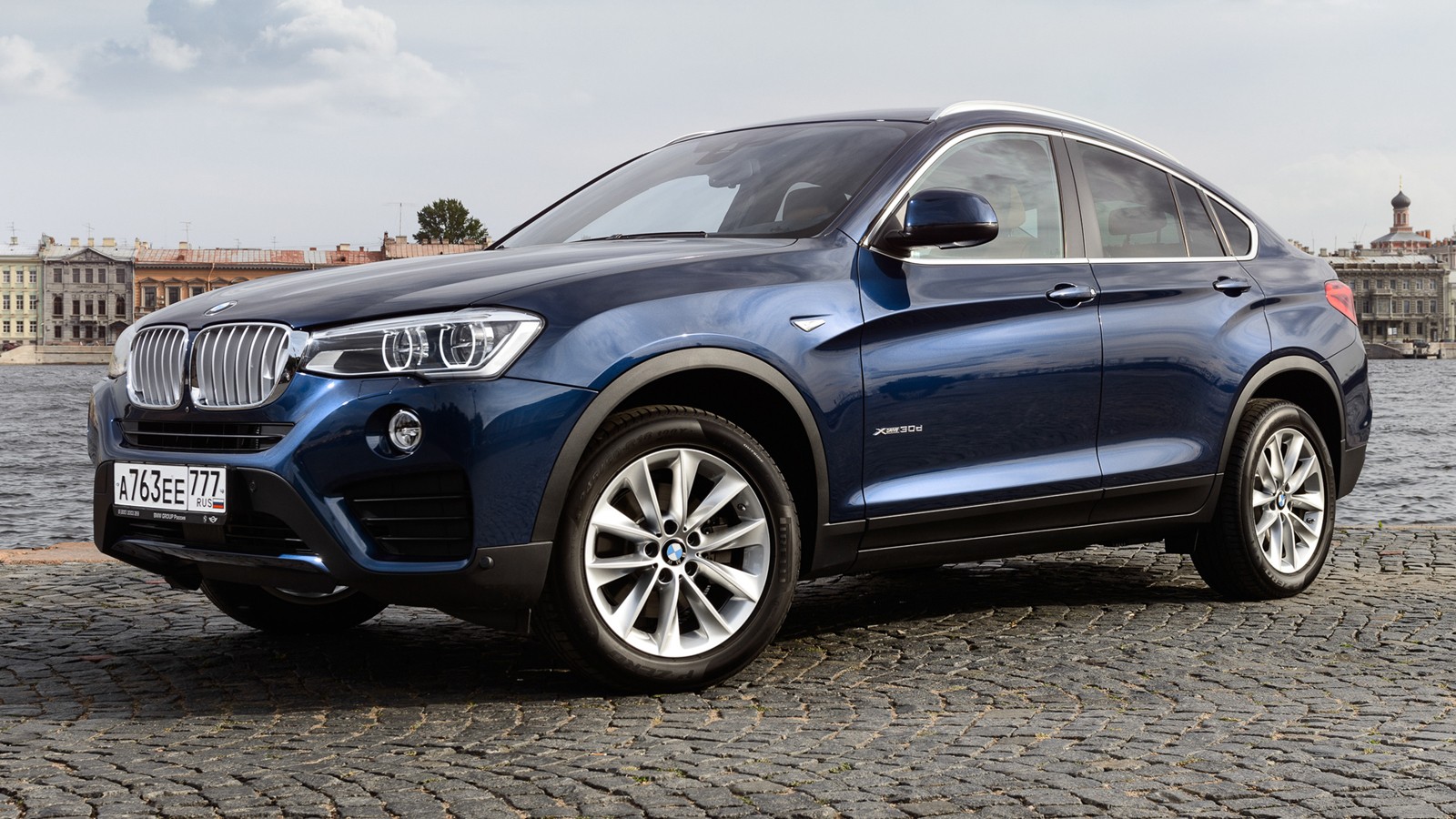 На фото: BMW X4
