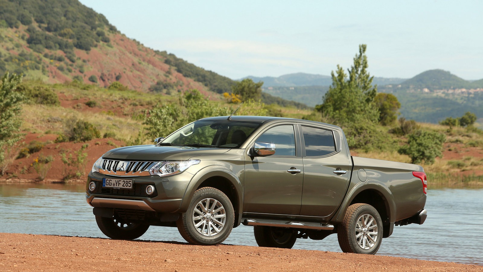 mitsubishi_l200_double_cab_32