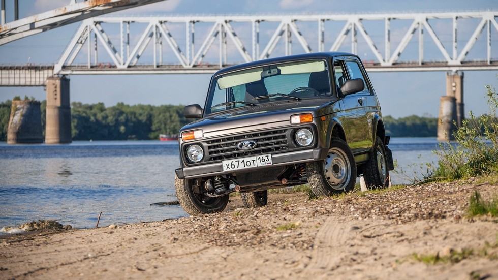 lada_4_4_urban_94